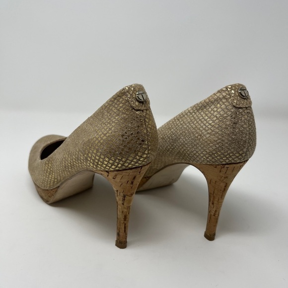 Tahari Gold Platform Heels Size 7.5 - Picture 4 of 9